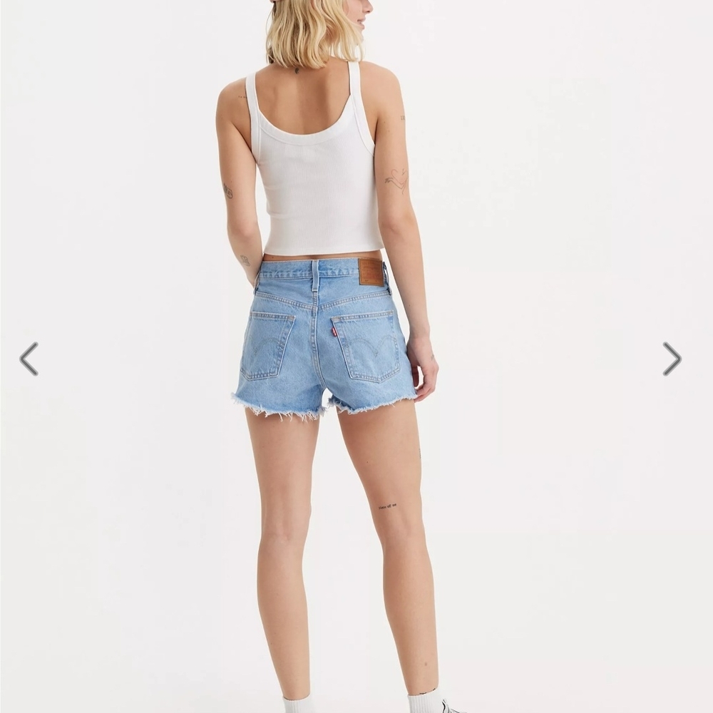 Levi's 501 0riginal Fit High Rise Jean Shorts- Womens Size 30 - New - Picture 3 of 5